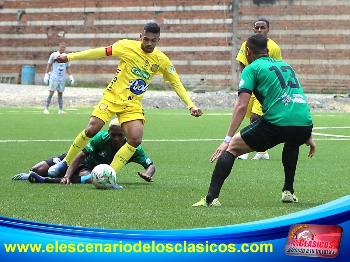 Leones 1-1 Los del Sur