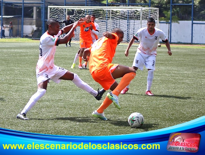 Chalaca 2-1 Envigado