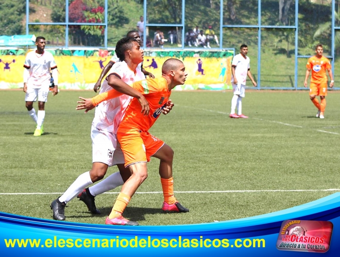 Chalaca 2-1 Envigado