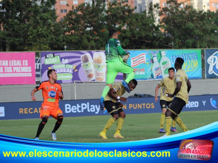 CayÃ³ Envigado ante Ãguilas 