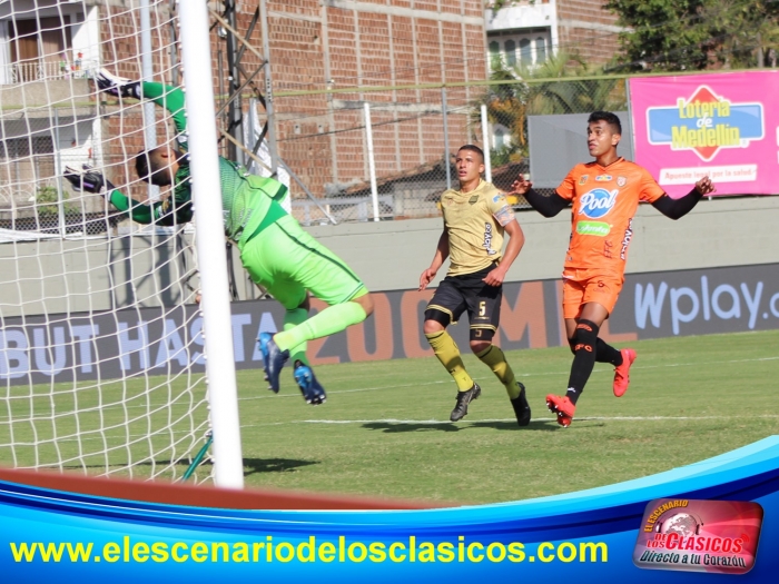 CayÃ³ Envigado ante Ãguilas 