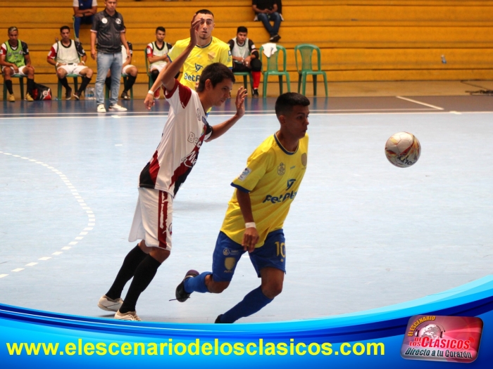 Primer triunfo de Leones en liga Futsal II