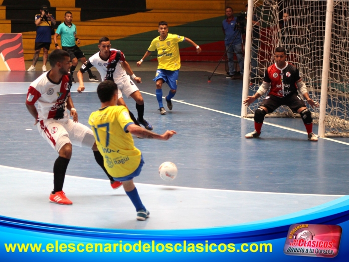 Primer triunfo de Leones en liga Futsal II