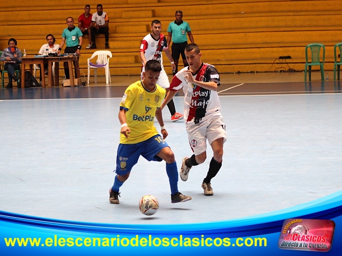 Primer triunfo de Leones en liga Futsal II