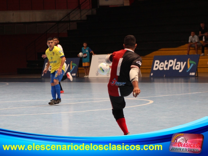 Primer triunfo de Leones en liga Futsal II