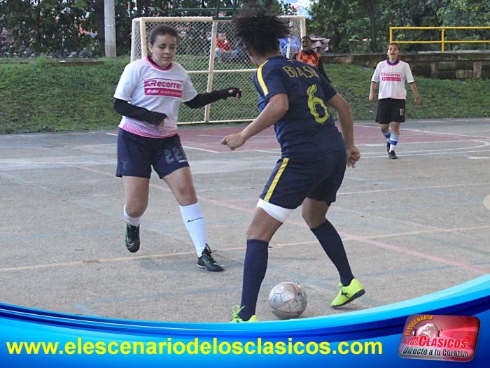 1er campeonato femenino de fÃºtbol sala en San Pio X ItagÃ¼Ã­