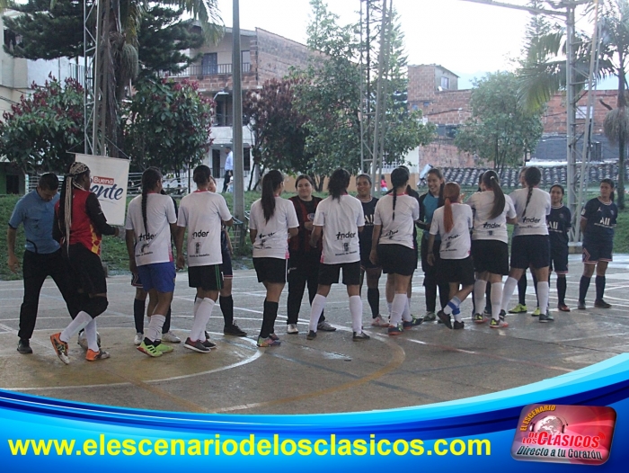 1er campeonato femenino de fÃºtbol sala en San Pio X ItagÃ¼Ã­