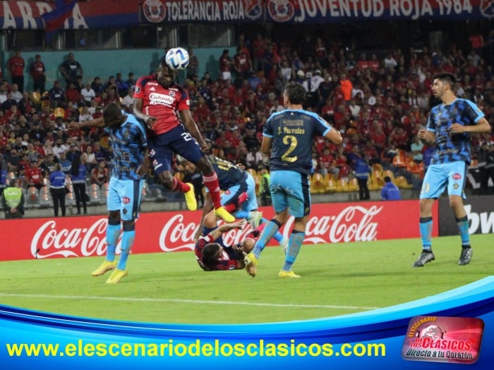 DIM vs El Nacional de Ecuador