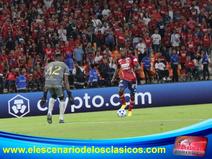 DIM vs El Nacional de Ecuador