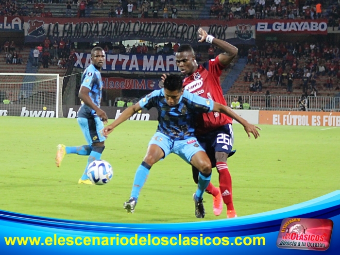 DIM vs El Nacional de Ecuador