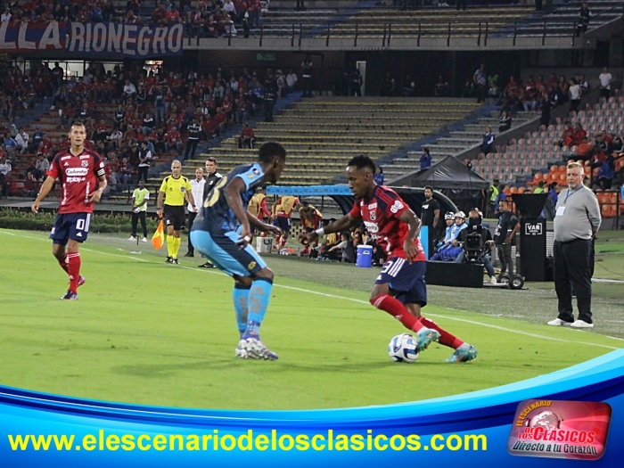 DIM vs El Nacional de Ecuador