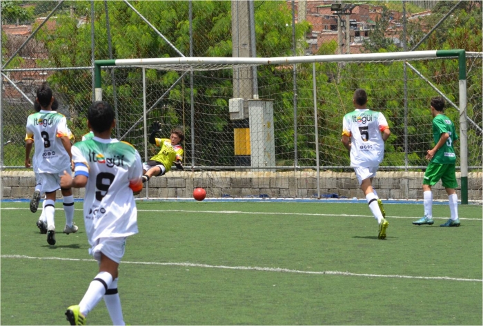 2° día de competencias en el Zonal Intercolegiado metropolitano Supérate 2016