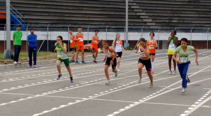 2° día de competencias en el Zonal Intercolegiado metropolitano Supérate 2016