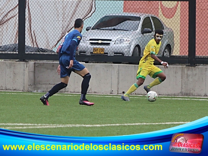 Leones vence a Soccer Law