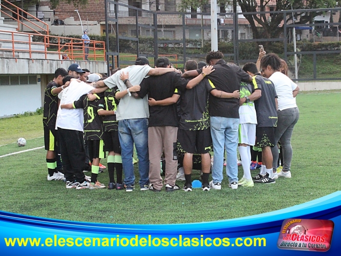 Leones de ItagÃ¼Ã­ campeÃ³n Baby FÃºtbol