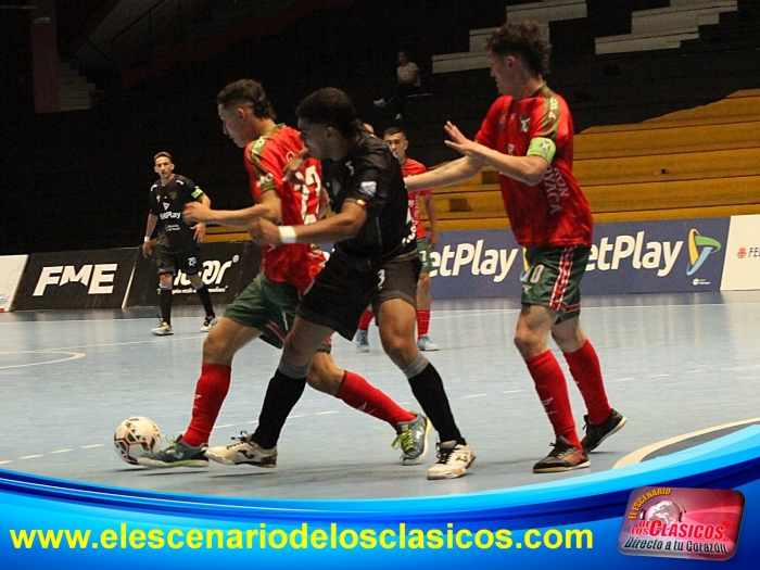 Triunfo felino en la Liga Futsal