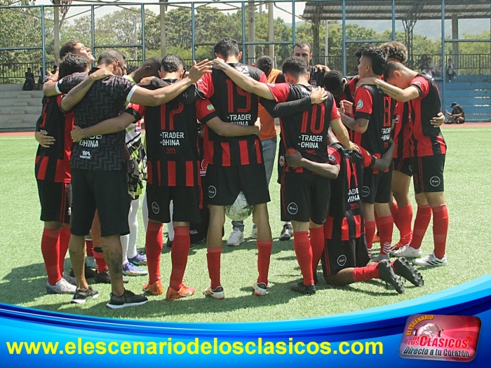 Leones Golea en la Primera A