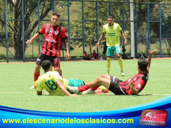 Leones Golea en la Primera A