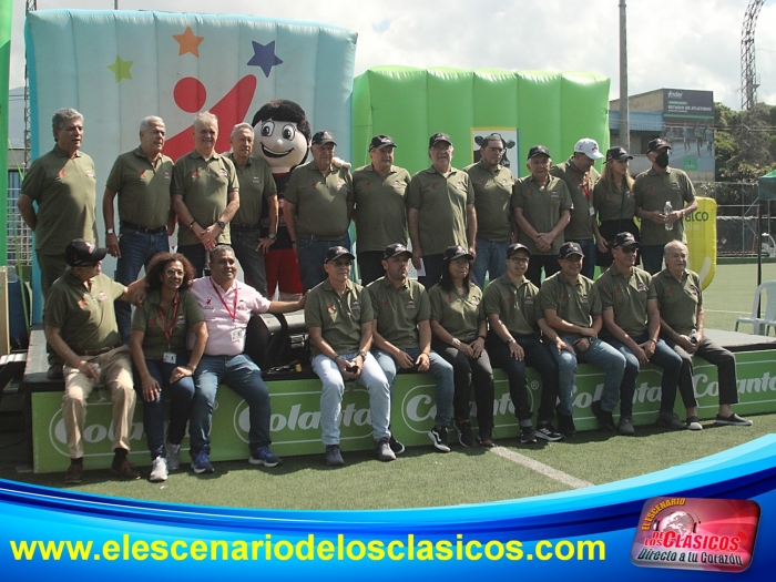 Entrea de uniformes Festival de Festivales 2025