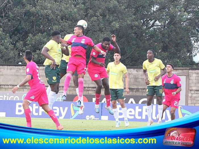 Primer y Ãºnico triufo felino como local del semestre