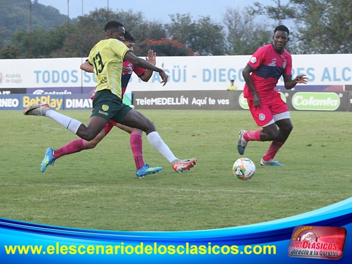 Primer y Ãºnico triufo felino como local del semestre