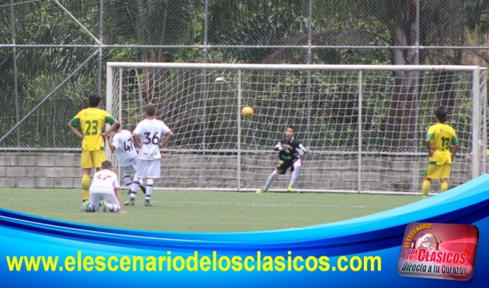 Leones Sub 13 A, de caída en caída