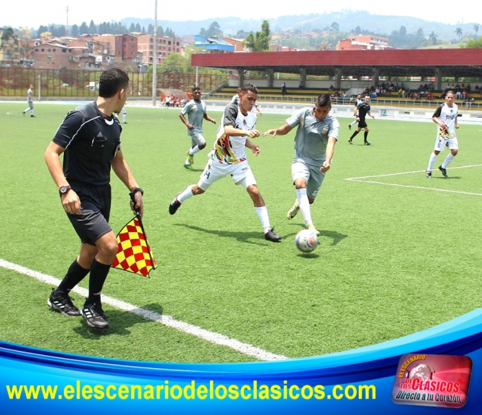 Ditaires F.C y Envigado F.C, dejaron el pleito en tablas