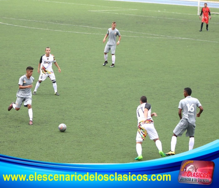 Ditaires F.C y Envigado F.C, dejaron el pleito en tablas