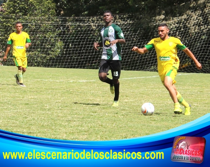 Sin emociones el juego Leones F.C y Los del Sur de la Primera A