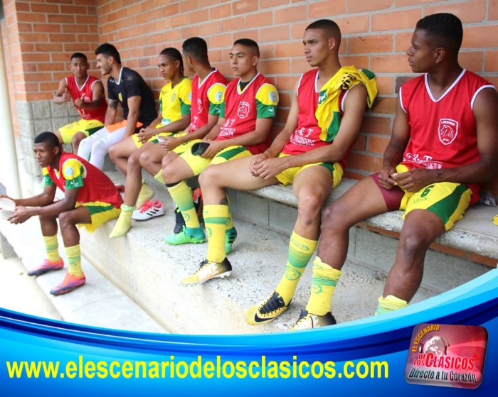 Sin emociones el juego Leones F.C y Los del Sur de la Primera A