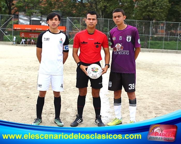 Dos históricos itagüiseños en la inauguración de la Copa Bon Bon Bum