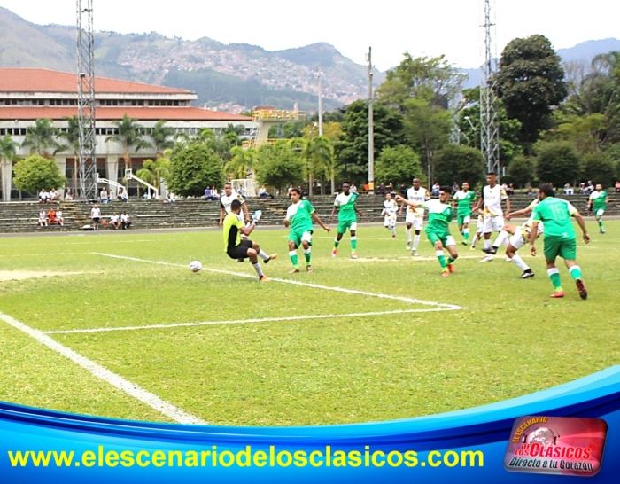 Primera A: Un cabezazo definió el juego entre la U de A y Ditaires F.C