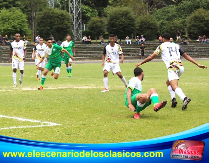 Primera A: Un cabezazo definió el juego entre la U de A y Ditaires F.C