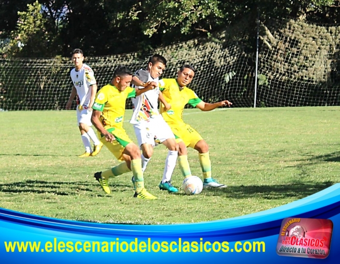 Primera A: Leones F.C y Ditaires F.C definieron el clásico a un minuto del final