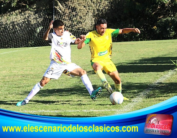 Primera A: Leones F.C y Ditaires F.C definieron el clásico a un minuto del final