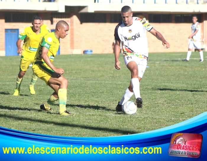 Primera A: Leones F.C y Ditaires F.C definieron el clásico a un minuto del final