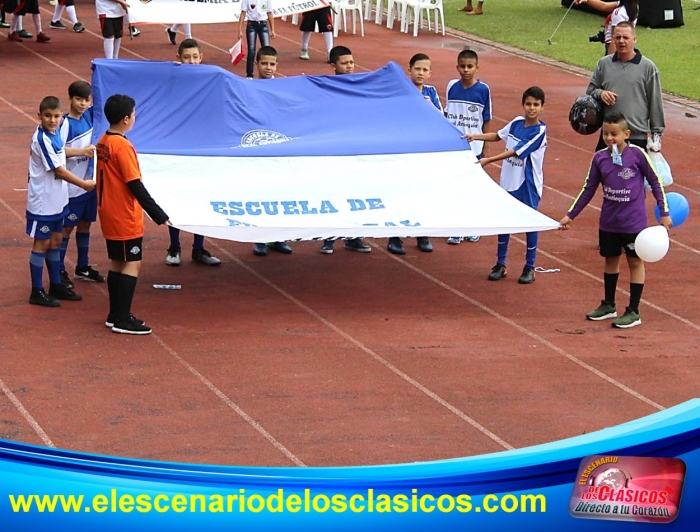 Inauguración de la Copa Gatorade en Itagüí, espectáculo de colorido deportivo