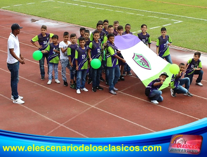 Inauguración de la Copa Gatorade en Itagüí, espectáculo de colorido deportivo