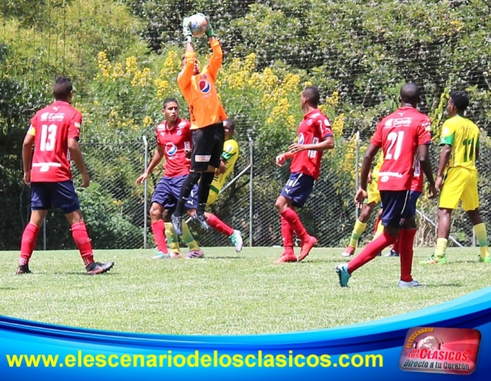 Primera A: Leones F.C. derrotó al DIM en el último minuto