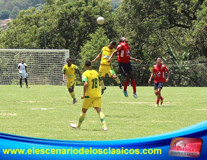 Primera A: Leones F.C. derrotó al DIM en el último minuto