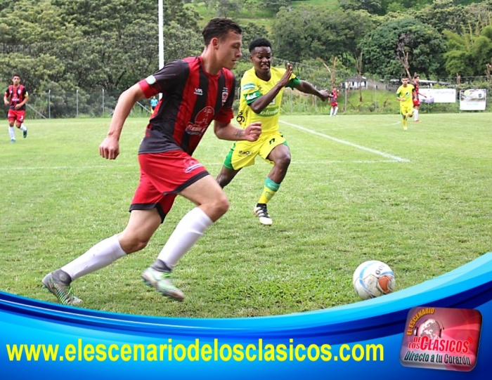 Tres penales en el juego Leones F.C y Ferroválvulas en la Primera A