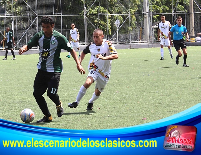 Empate agónico de Ditaires F.C ante Los del Sur en la Primera A