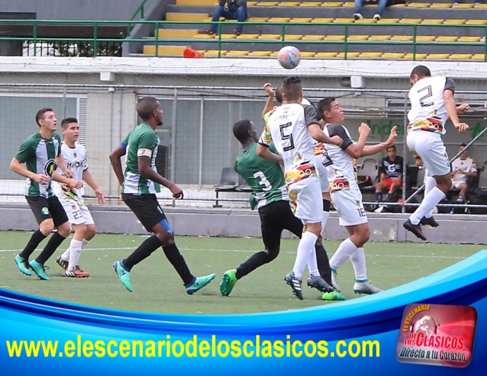 Empate agónico de Ditaires F.C ante Los del Sur en la Primera A