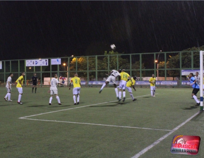 Lluvia de goles en el inicio del Vacacional de La Estrella