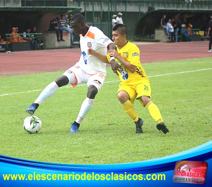 Copa Águila: Felinos y naranjas en tablas