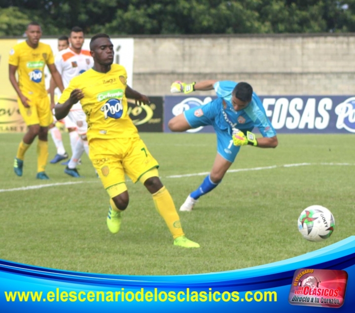 Copa Águila: Felinos y naranjas en tablas