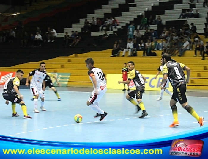 Liga Futsal: Estreno felino inesperado