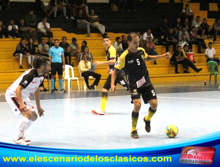 Liga Futsal: Estreno felino inesperado