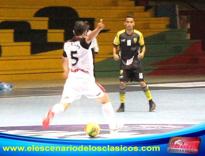 Liga Futsal: Estreno felino inesperado