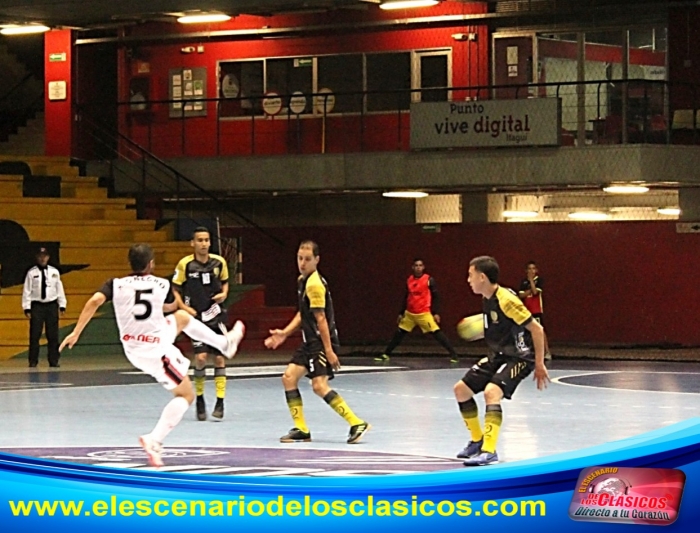 Liga Futsal: Estreno felino inesperado